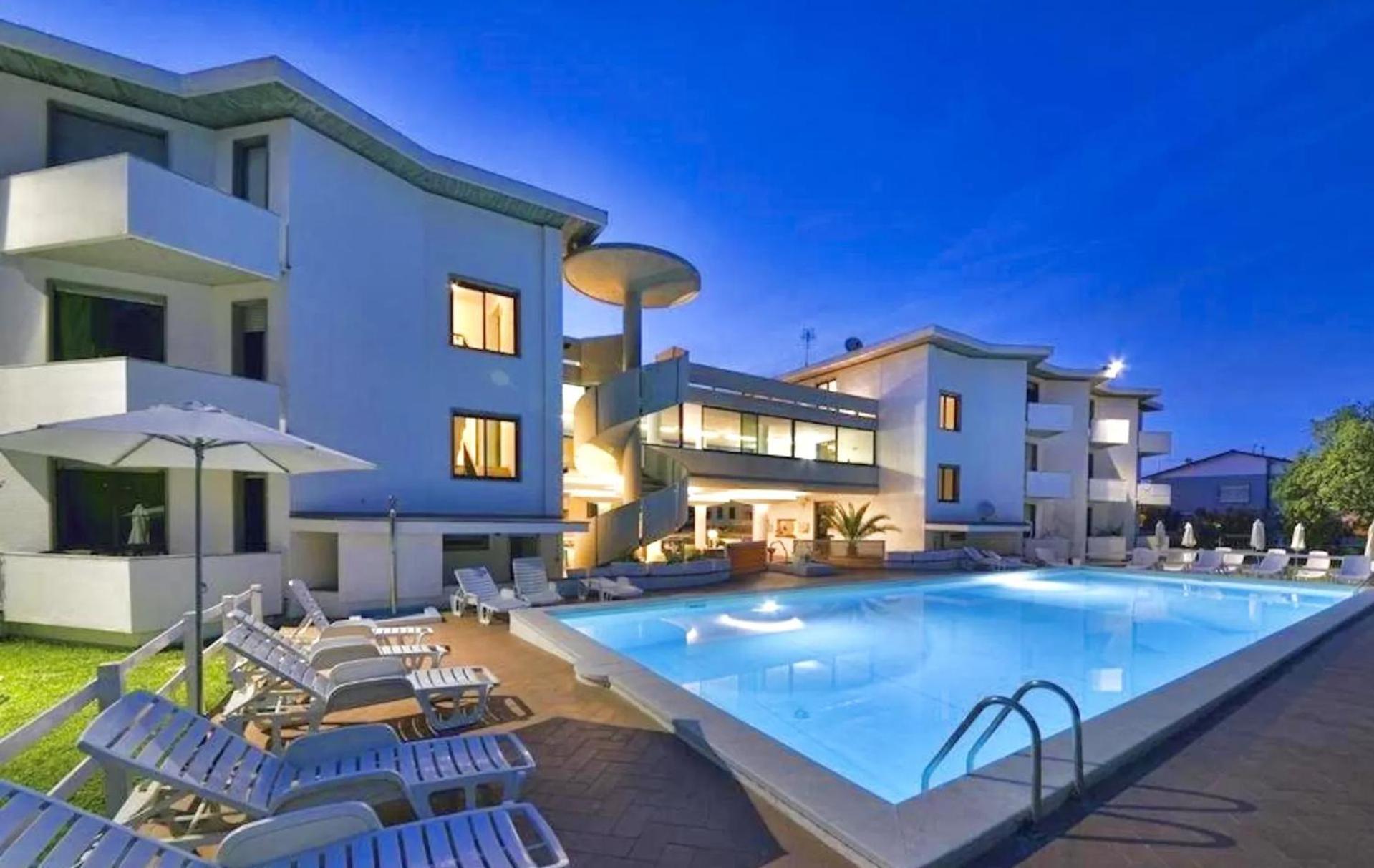 Residence Marina Di Cecina Exterior foto