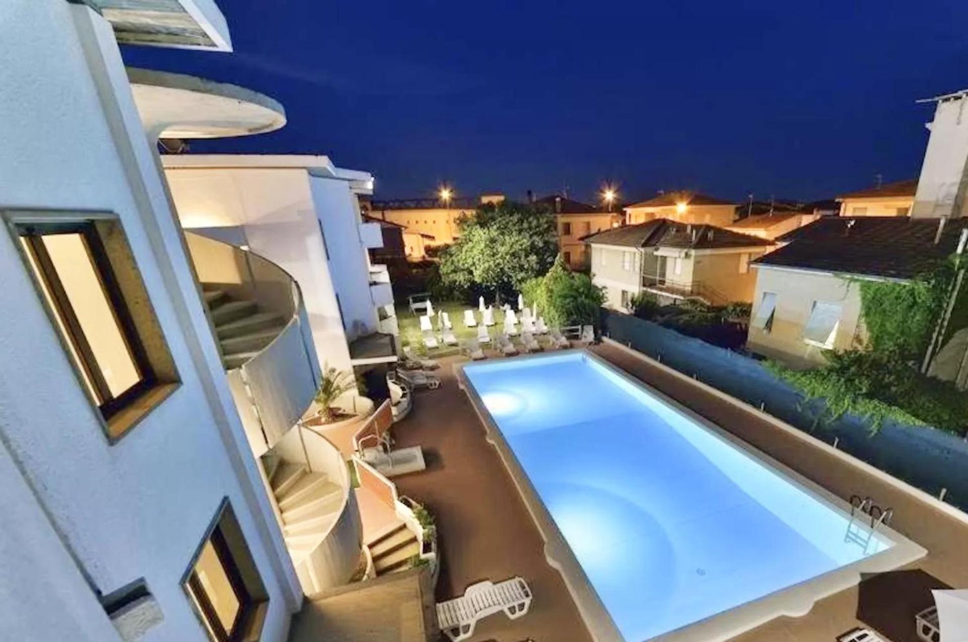 Residence Marina Di Cecina Exterior foto